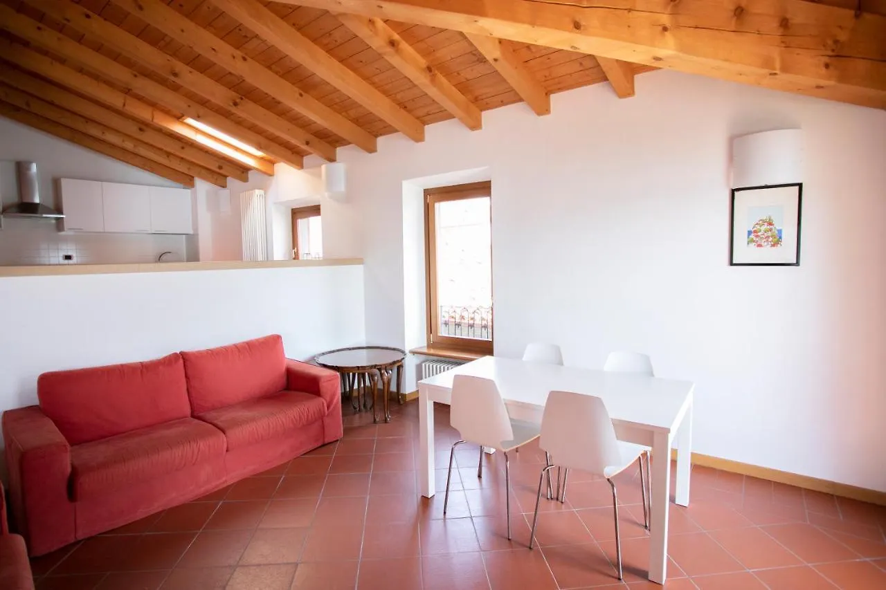 Iseolakerental - Casa Del Pescatore Riva di Solto