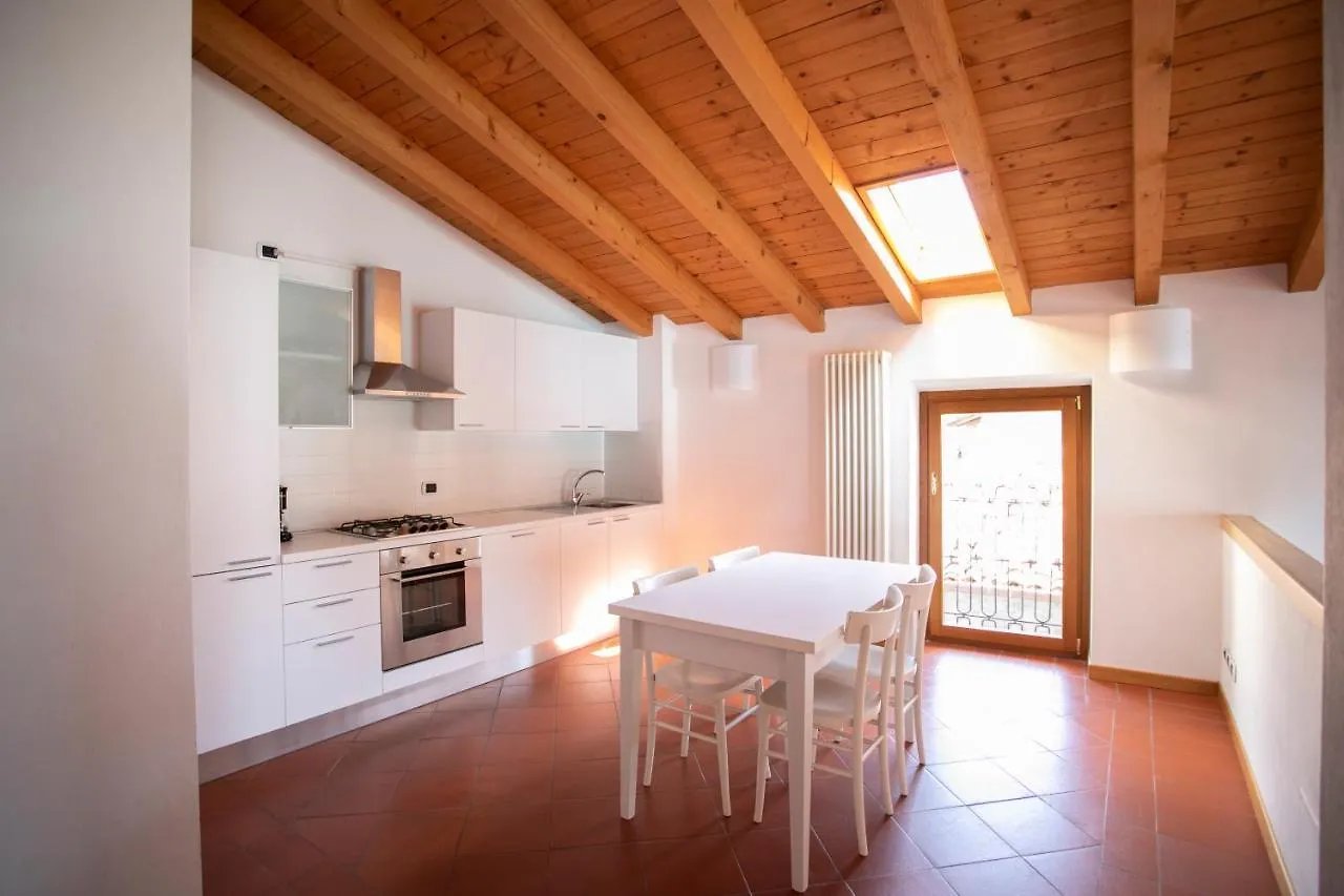 Iseolakerental - Casa Del Pescatore Riva di Solto Apartment