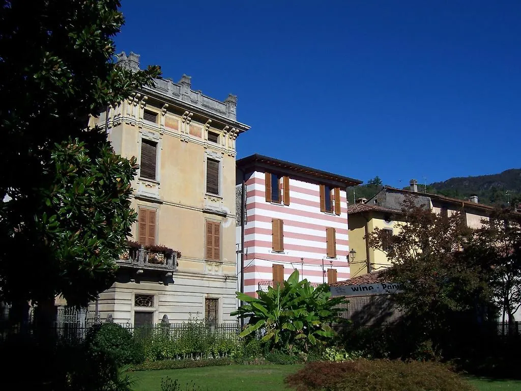 Iseolakerental - Casa Del Pescatore Riva di Solto Italien